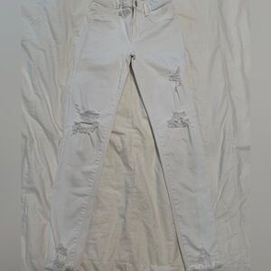 American EAGLE White Distressed Skinny Jeans